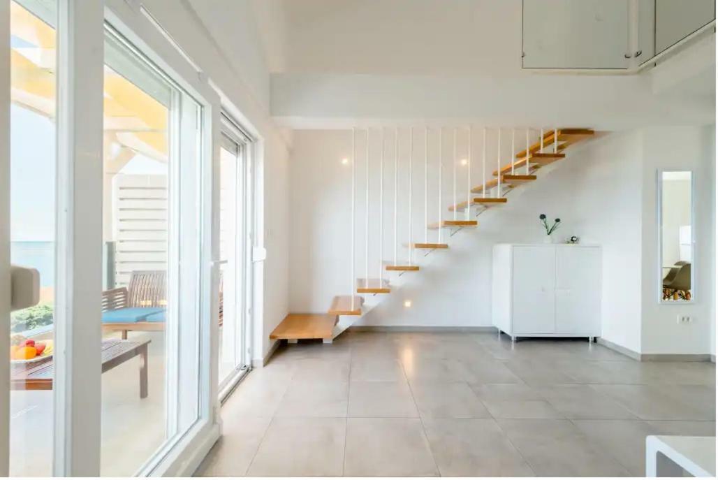 Apartments Mimac Omis Exterior photo